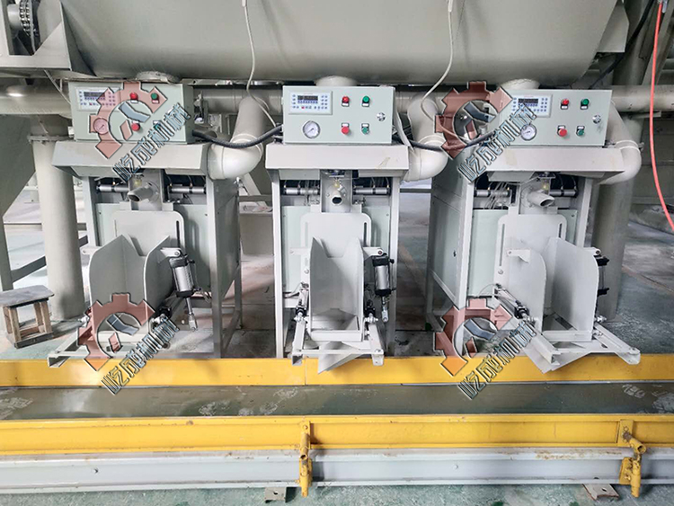 自動(dòng)包裝設(shè)備.jpg 自動(dòng)包裝設(shè)備.jpg